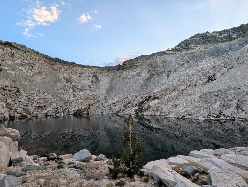 The tarn in the cirque on the south side of Glen Pass.