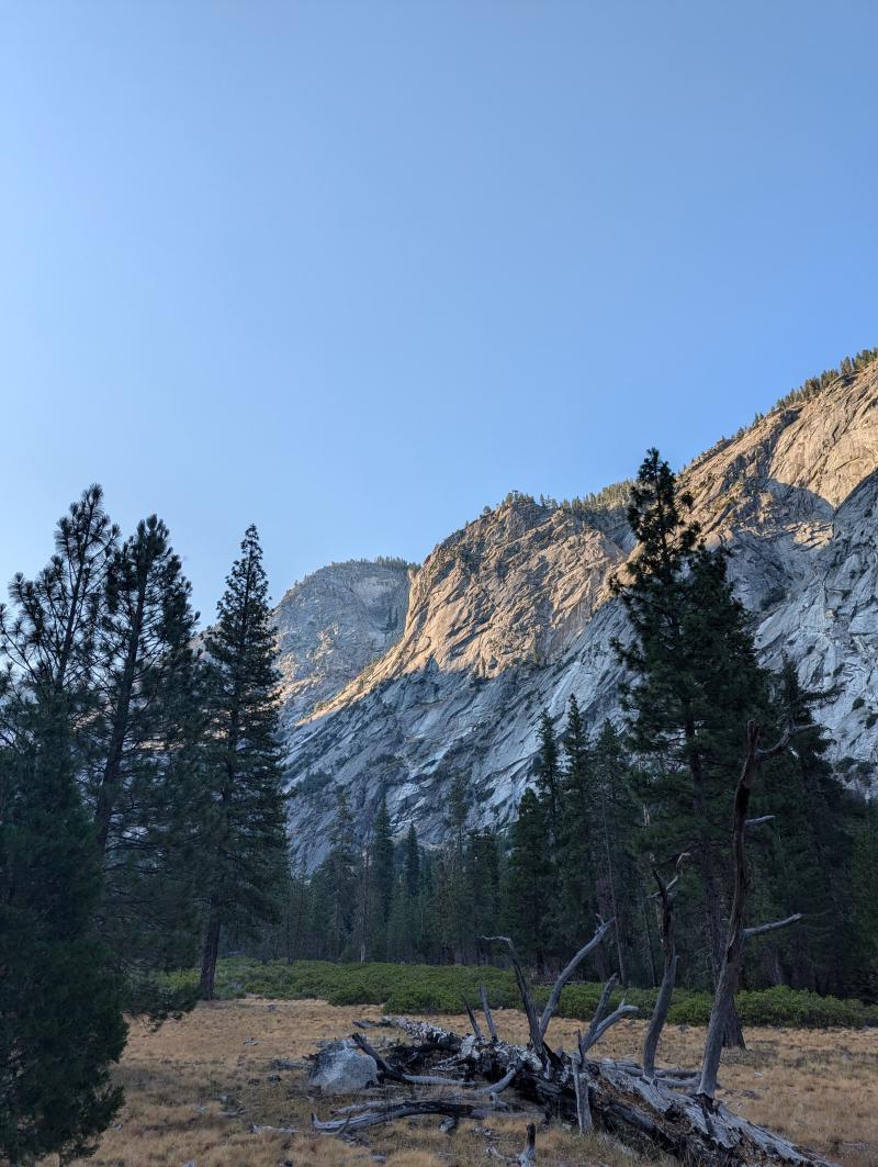 Early morning light on the canyon walls along Bubbs Creek Trail.